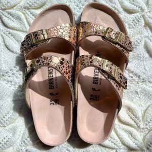 Birkenstock Sydney sandals. Size 39. Brand new, without tags.